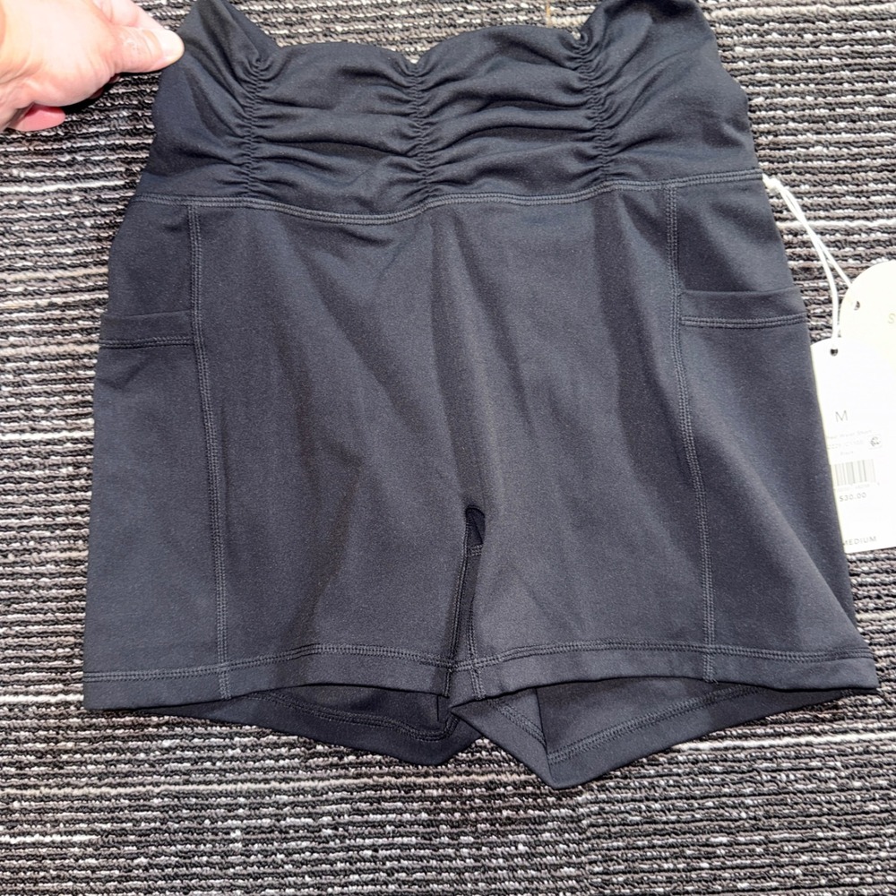 Blogilates Ruched Waist Short Women M Black NEW High‎ Waisted Pockets